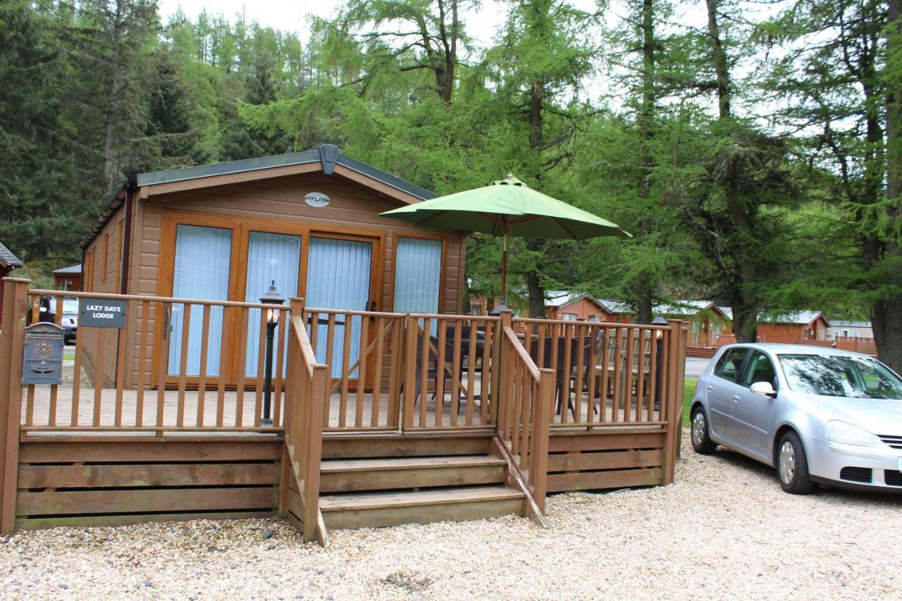 Lazy Days Lodge Glendevon Eksteriør billede