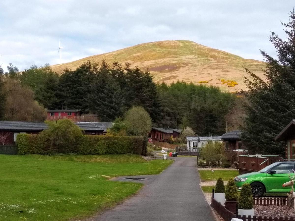 Lazy Days Lodge Glendevon Eksteriør billede