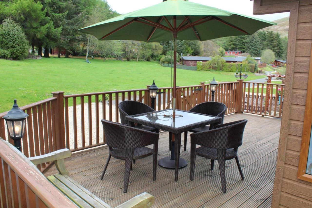 Lazy Days Lodge Glendevon Eksteriør billede