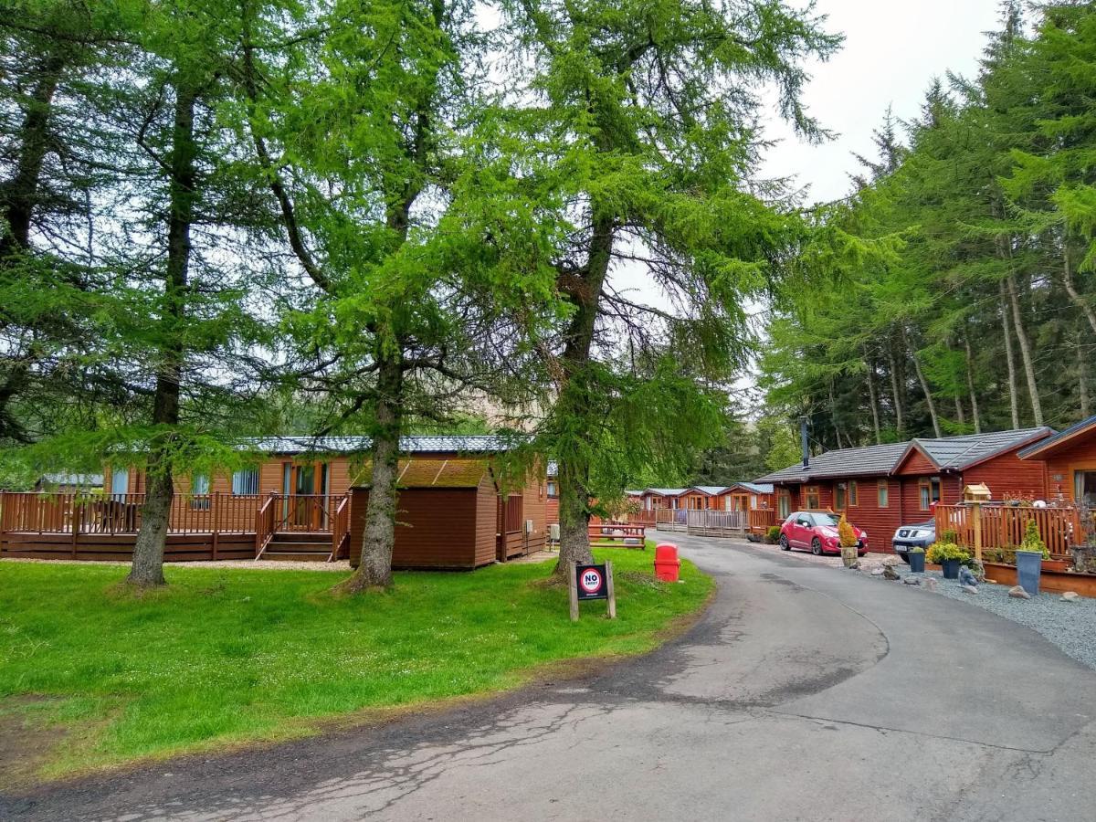 Lazy Days Lodge Glendevon Eksteriør billede